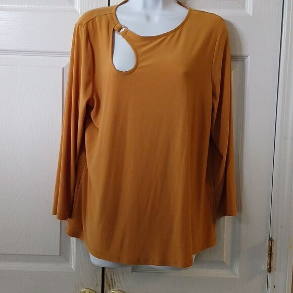Nine West mustard color peep hole blouse business night out Sz L - Picture 1 of 5
